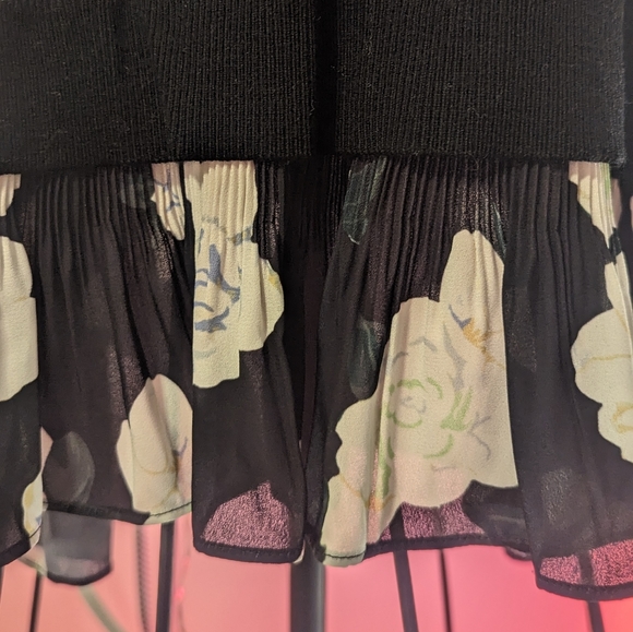 Club Monaco sweater - Picture 2 of 4